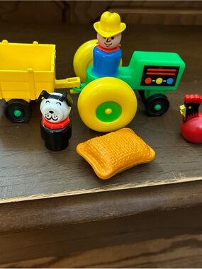 Fisher-Price Little People #636 FARM FRIENDS 1983 Playset RARE Complete Vintage